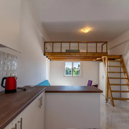 Apartament Caserma Regina *