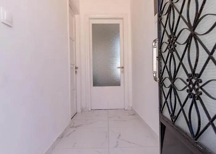 アパート Caserma Regina